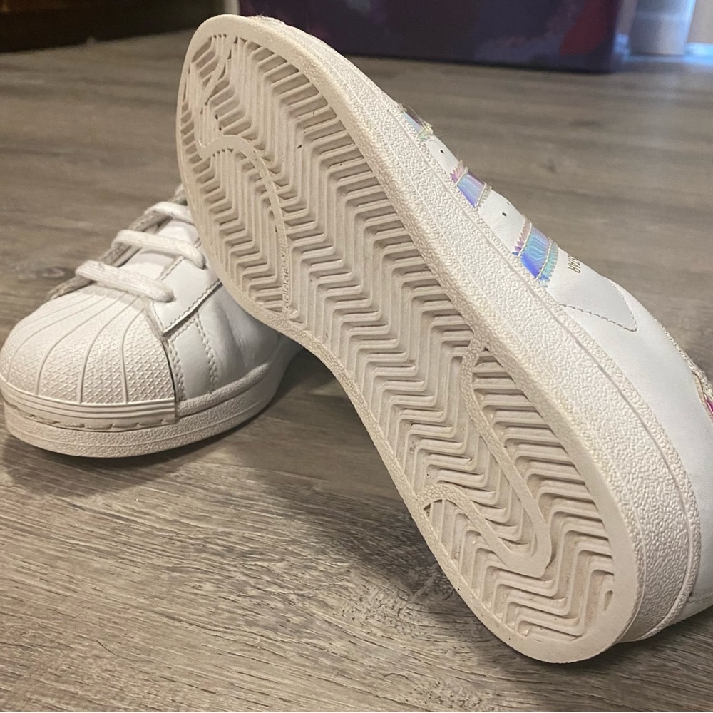 Adidas Superstar White Holographic Sneakers Shoes Size 5.5 AQ6278 - Picture 5 of 7